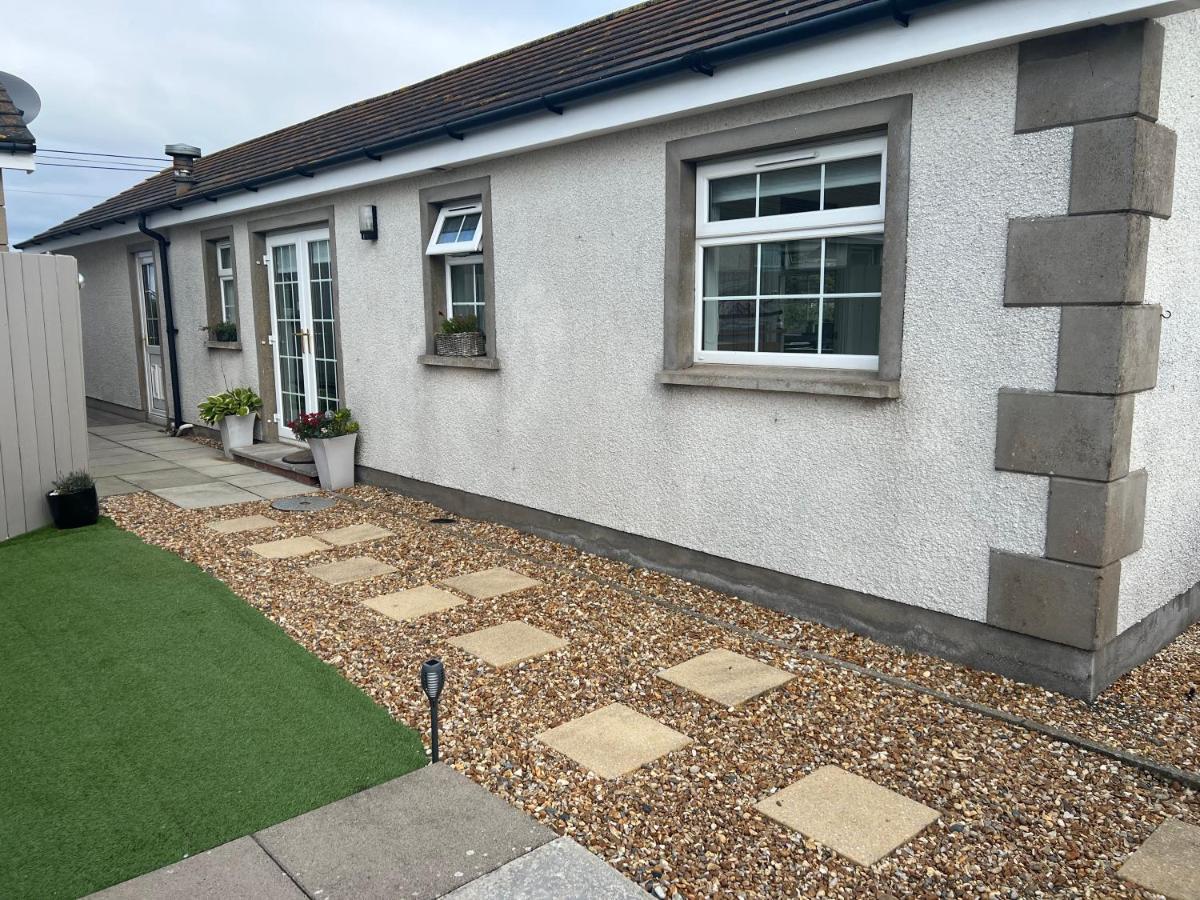 Smythe Cottage Kirkistown Exterior photo