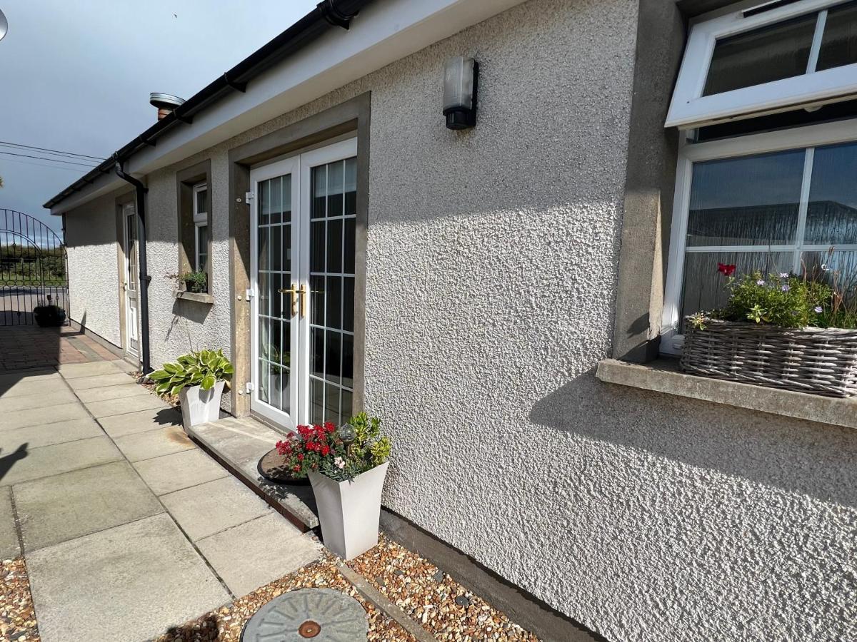 Smythe Cottage Kirkistown Exterior photo