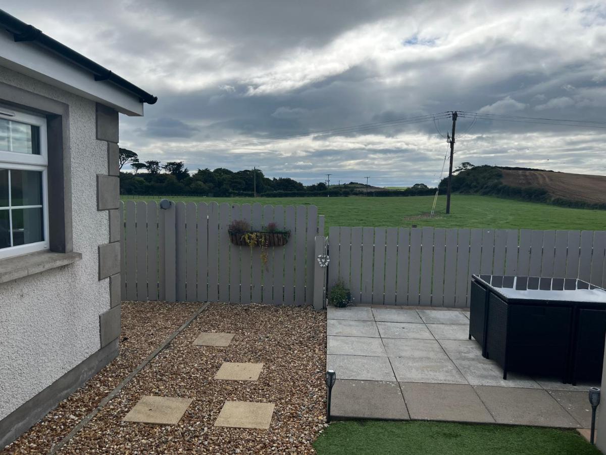 Smythe Cottage Kirkistown Exterior photo